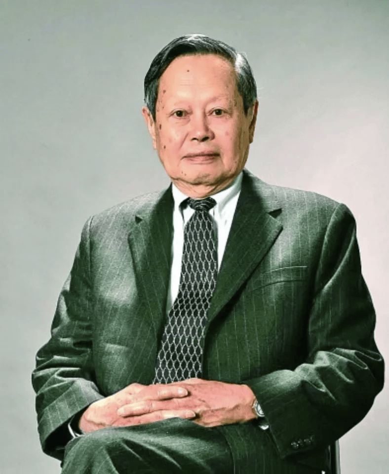 沉痛送别!杨振宁先生遗体告别仪式今日举行