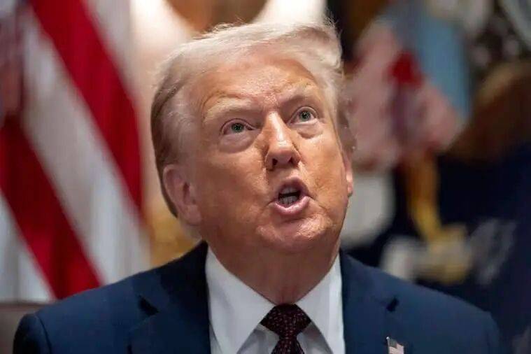 特朗普就台湾问题罕见表态，还主动公布访华行程，看来是真急了