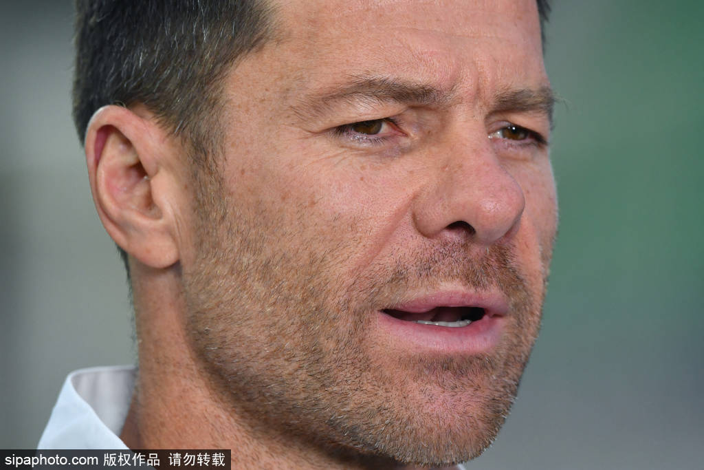 阿隆索换下维尼修斯背后的战术考量:一次防守失位的深层影响